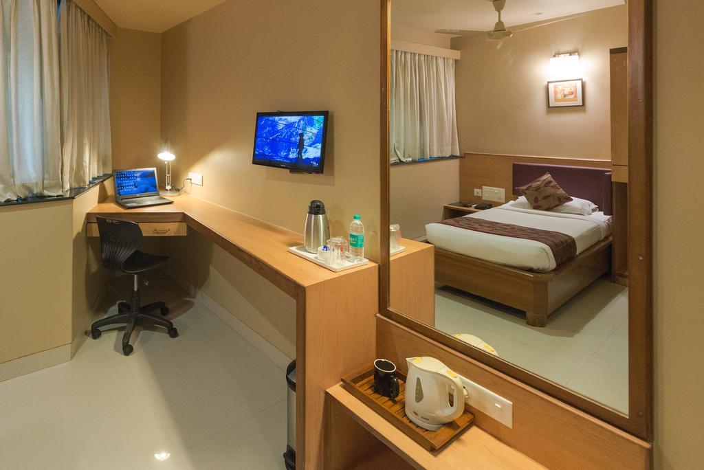 Hotel Prestige Mangalore Ngoại thất bức ảnh